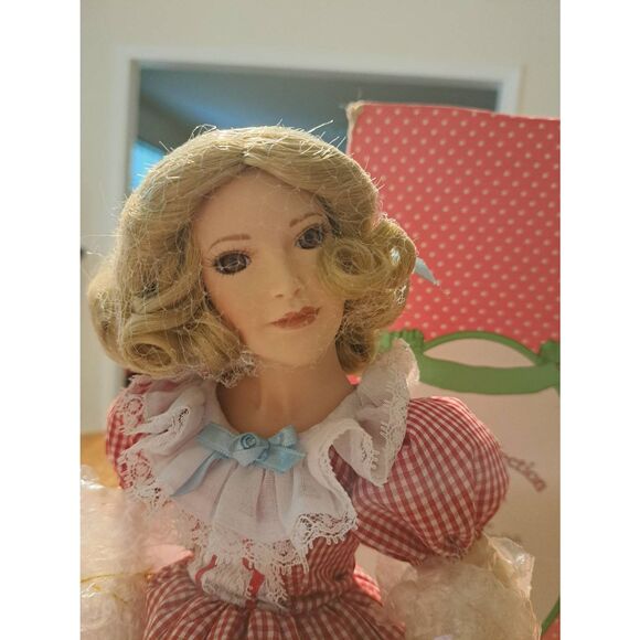 Paradise Galleries Jenny Musical Porcelain Doll Patricia Rose 16" Country Girl - Picture 3 of 10